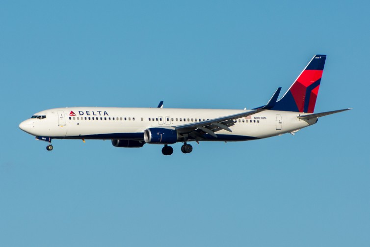 A Delta Air Lines Boeing 737-900ER - Photo: Jason Rabinowitz