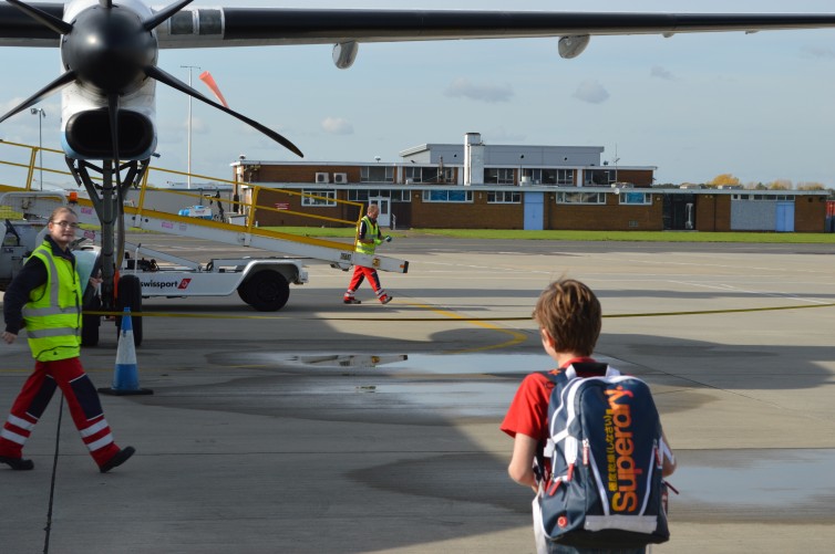 Early boarding (c) Alastair Long