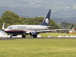 AeroMexico Boeing 737-752 - Photo: Daniel T Jones