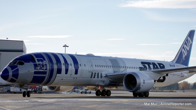 ANA's Star Wars R2-D2 arrives to gate S16 at SeaTac. This was the first time the aircraft had been deployed to Seattle.