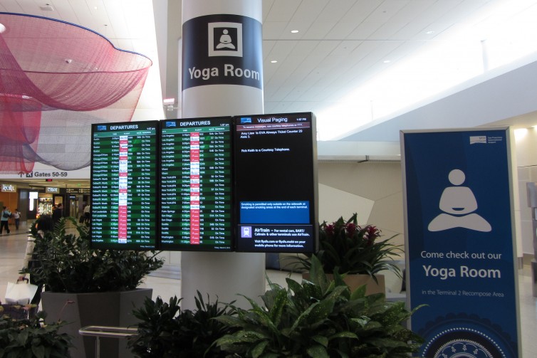 Yoga room at the airport  - Photo: Mike Procario | FlickrCC