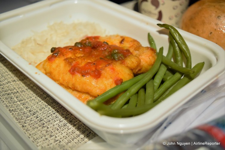 Economy meal on AA73 LAX-SYD: Pan-Seared WhitefIsh