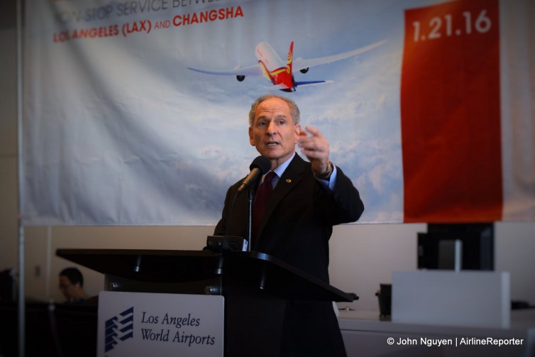 Joel Chusid, Executive Director for Hainan's USA operations, speaks at the inaugural event for Flight HU7924 from LAX to Changsha on January 21.
