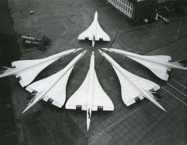 Six Concordes parked together - Photo: British Airways