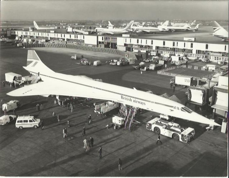 Concorde G-BOAA prepares for the first commercial flight from LHR to BAH on Jan 21, 1976 - Photo: British Airways 