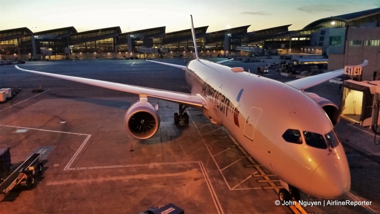 An American Boeing 787-8 (N812AN) at LAX.