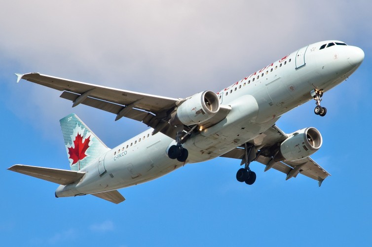 Air Canada Airbus A320 - Photo: Caribb | FlickrCC