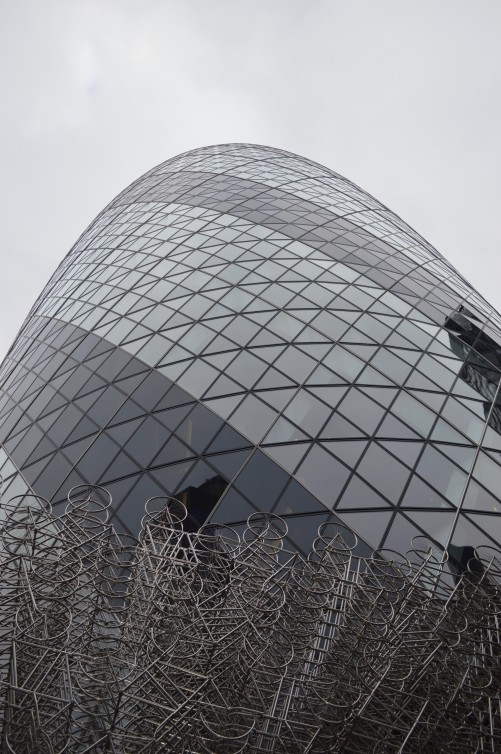 Grey London Sky by Gherkin - Photo: Alastair Long | AirlineReporter