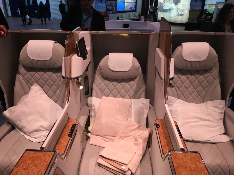As predicted, Emirates has chosen to maintain its 2-3-2 layout with the new business class Photo: Jacob Pfleger | AirlineReporter