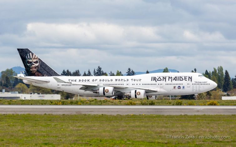 Iron Maiden's 747-400 tour plane lands at KSEA.