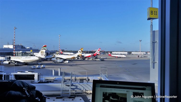 The view overlooking the apron from the Hugo Junkers Lounge at DUS.