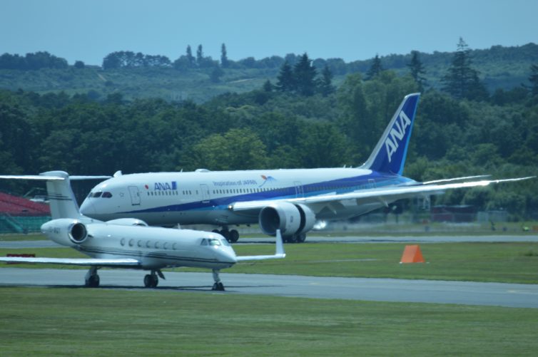 ANA's 'Inspiration of Japan' Dreamliner preparing for Farnborough - Photo: Alastair Long | AirlineReporter