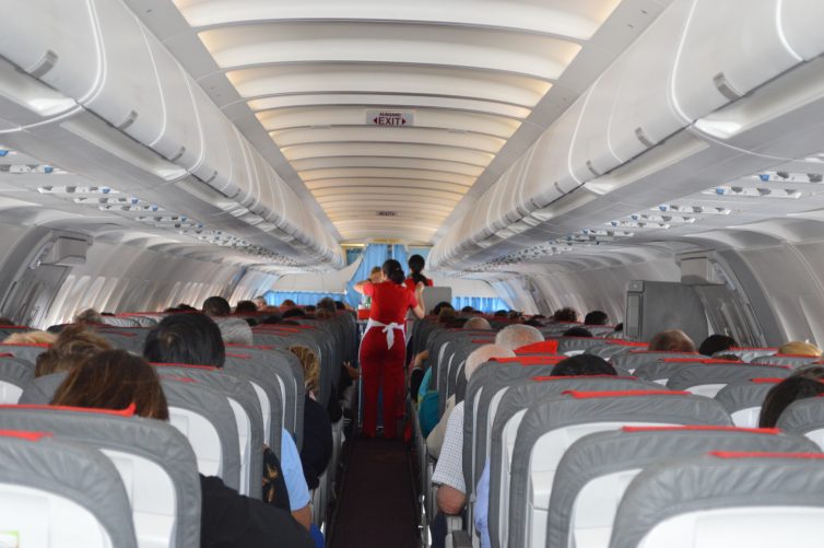 Down the aisle - photo: Bo Long | AirlineReporter