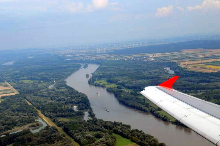 VIE upon Danube - Photo: Bo Long | AirlineReporter