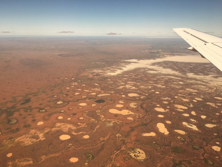 The beginning of the Simpson desert on the way to Birdsville Photo: Jacob Pfleger | AirlineReporter