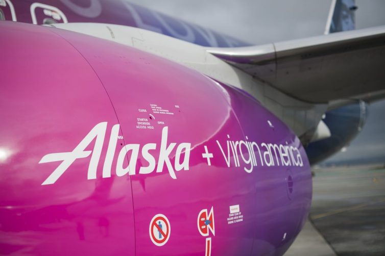 The painted engine on the special liveried 737 - Photo: Alaska Airlines