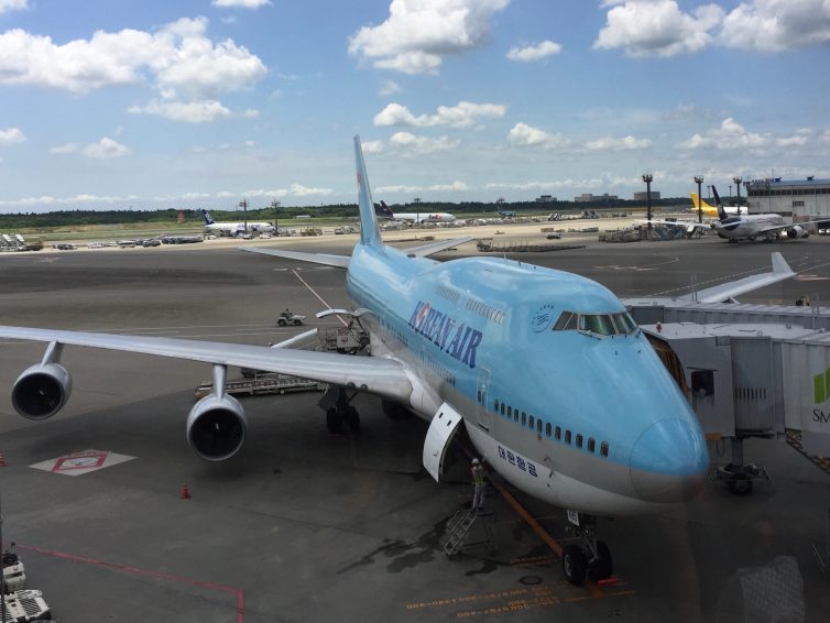 The Queen of the Skies 747-400 at the gate in ICN substituting for the A330. Retirement for Korean's 744 fleet is currently scheduled for September 2017. Photo: Kevin P Horn