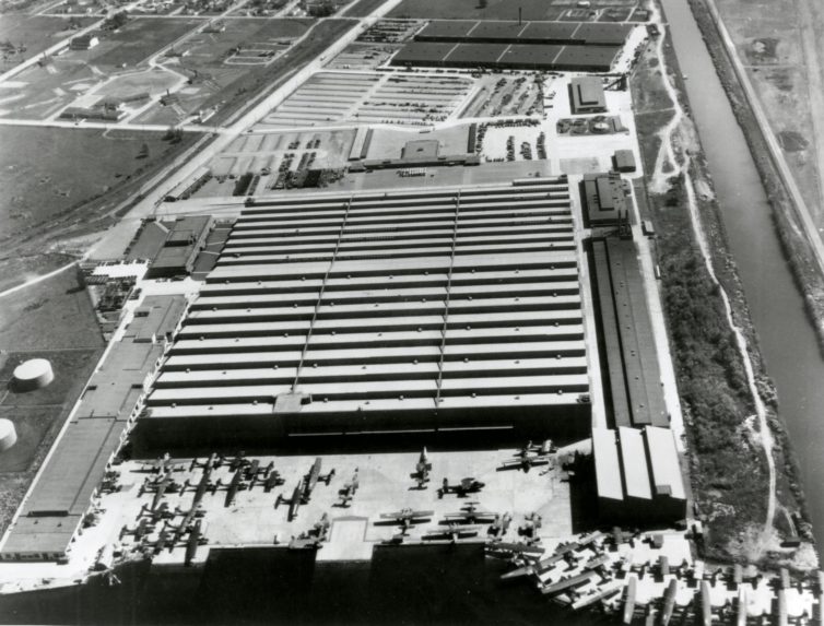 The factory while being used as a storage facility for US Navy seaplanes, mostly Consolidated PBYs and Martin PBMs - Photo: The Boeing Company