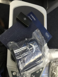 With United's upcoming (at the time) 747 retirement, specially-themed amenity kits were distributed.