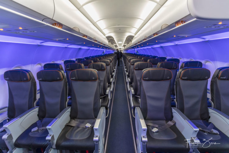 JetBlue's A321 main cabin.