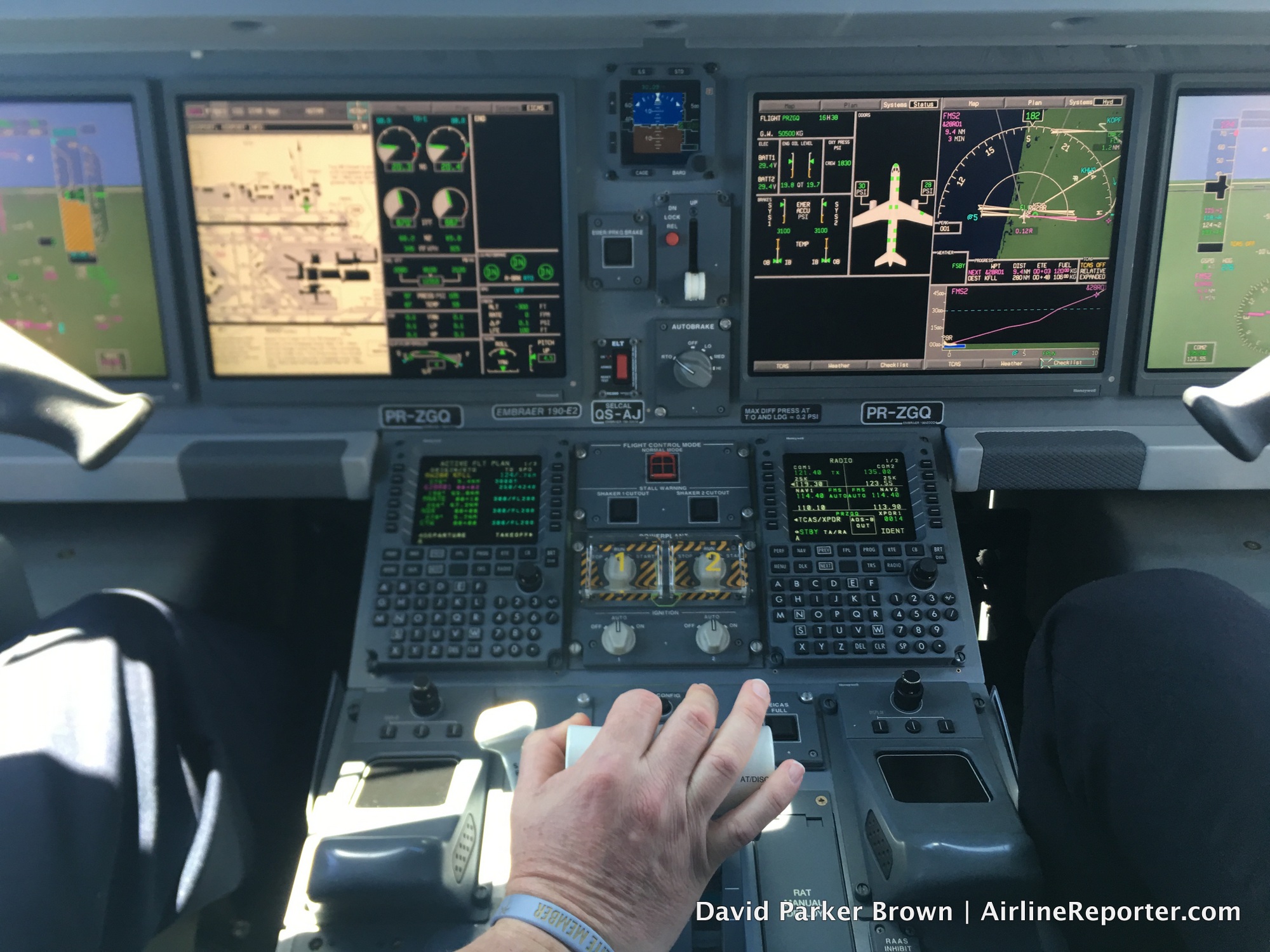 Flying Jump Seat in the Embraer E190-E2 : AirlineReporter