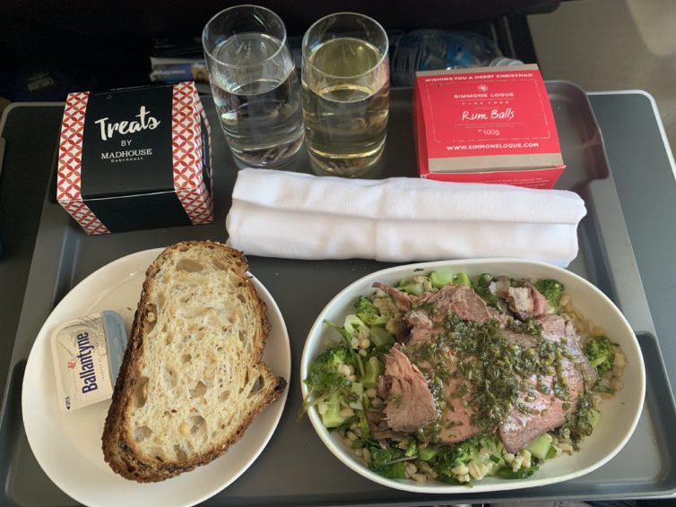 Roast beef salad in Business Class - Photo: Colin Cook