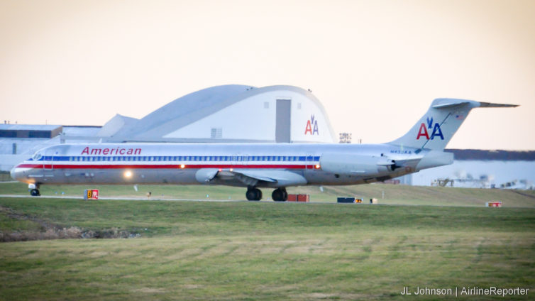 N433AA seen in KC in 2009, before the AA overhaul base closed. 