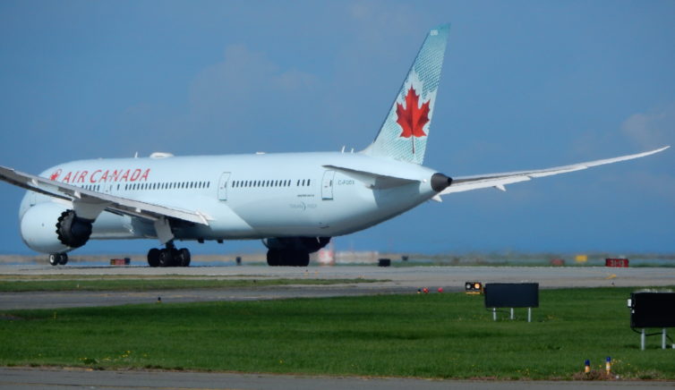 Air Canada 787 Dreamliner departing YVR