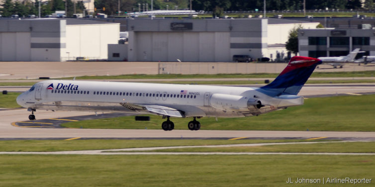N940DL, an MD-88 departs St. Louis in September, 2010.