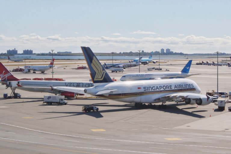 Plane Spotting AirlineReporter