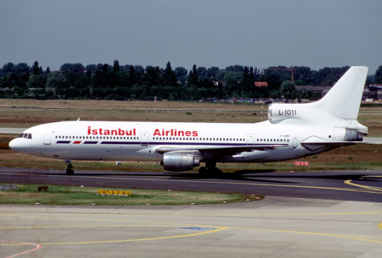 The Istanbul Airlines livery is not too complicated, but love the "L1011" on the tail engine - Photo: Aero Icarus | FlickrCC