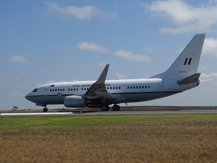 The RAAF Boeing 737-700 BBJ - Photo Ev Brown | FlickrCC