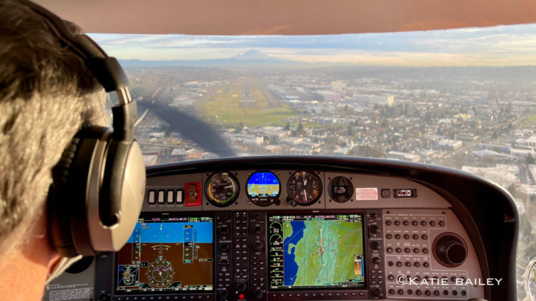 On final for runway 14R at BFI in a Diamond DA40. Katie Bailey photo