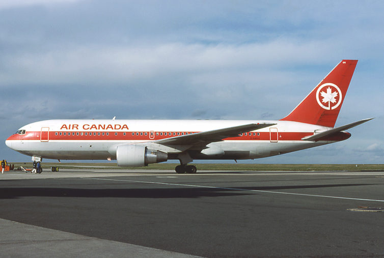 Air Canada quickly sought ETOPS certification for its 767s as well. Credit: Michel Gilliand — Wikimedia Commons