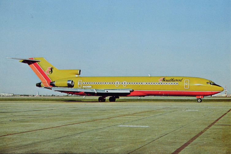 N406BN seen at HOU from Southwest's brief experiment with 727s.