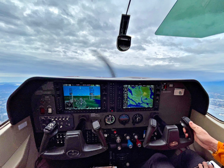 The C182T has a few more knobs and levers than the 172 to control the propeller and cowl flaps.