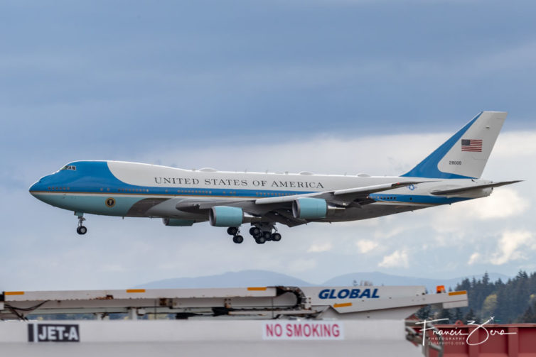 Air Force One moments from landing at Seattle-Tacoma International Airport
