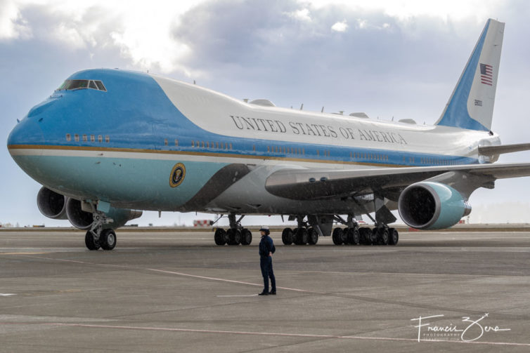 Air Force One approaching the ramp at SEA