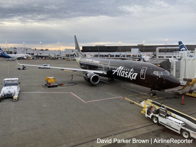 Alaska Airlines new Starwars themed 737-800