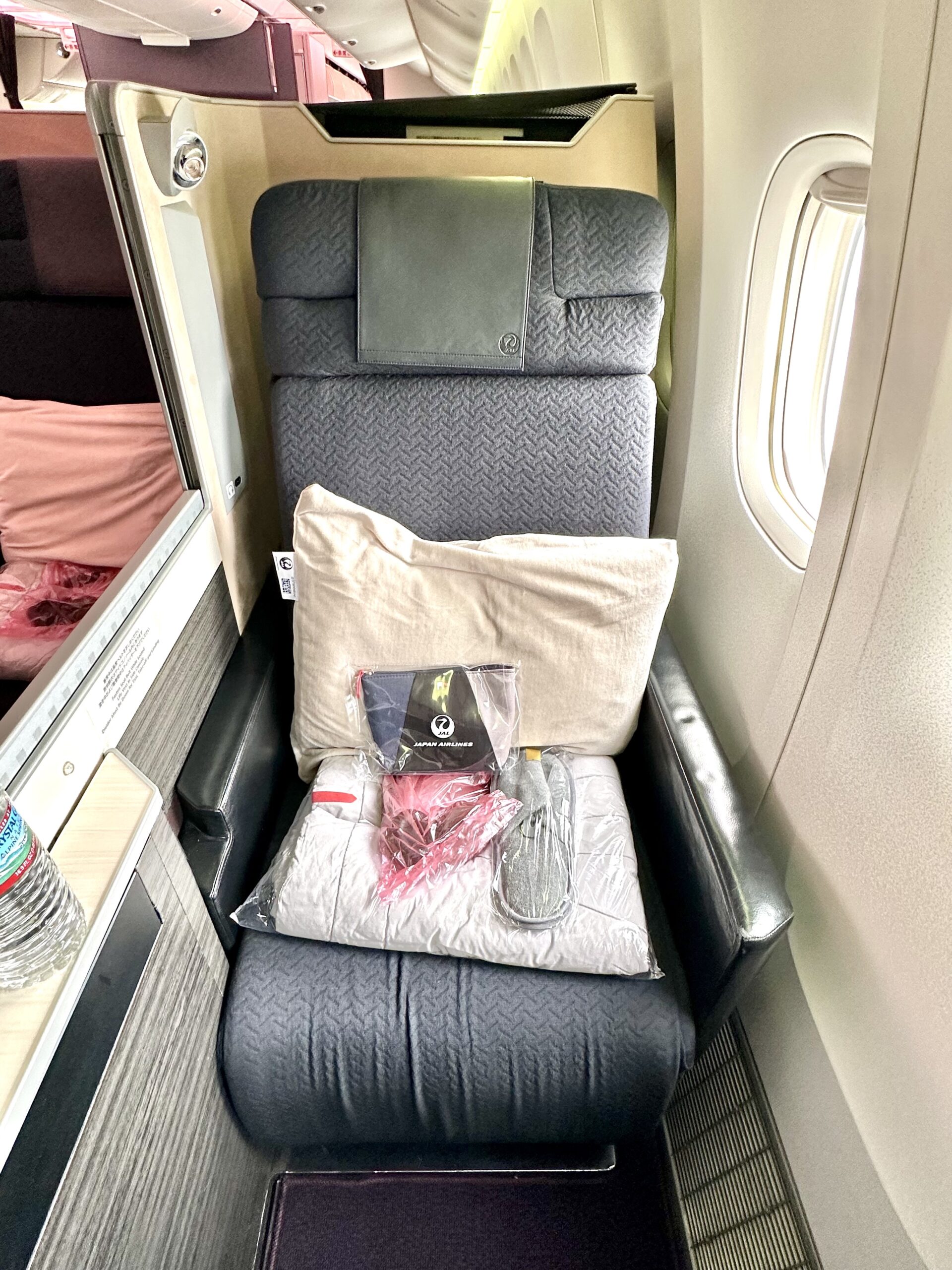 JAL’s 777300ER Business Class, New York to Tokyo AirlineReporter
